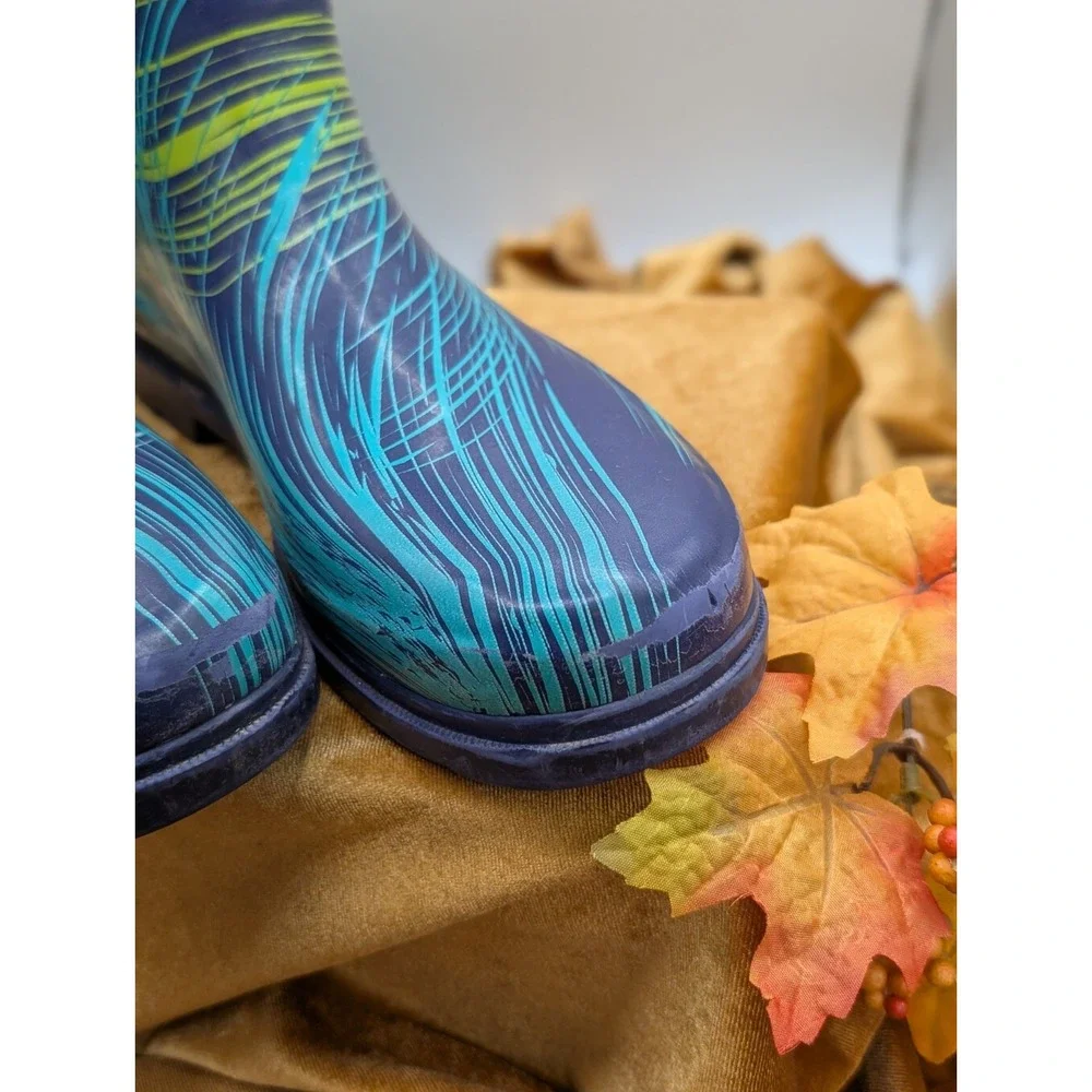 Chooka Signature Big Peacock Blue Tall Rain Boots Women's Size 9 Good Used Vtg